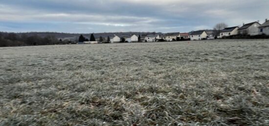 Terrain à bâtir à Jussac, Auvergne-Rhône-Alpes