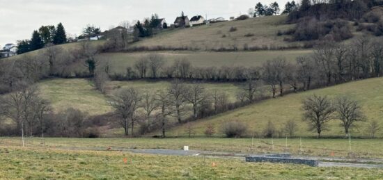 Terrain à bâtir à , Cantal